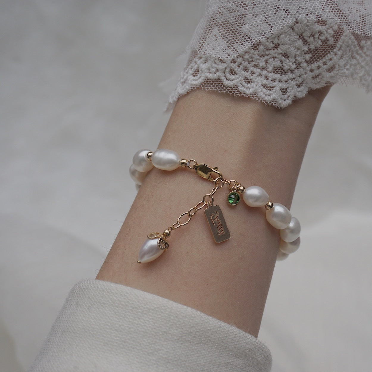Saffyra™ Pearl Luxe Charm Bracelet